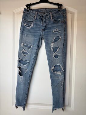 American Eagle Outfitters Low Rise Light Wash Distressed Skinny Jeans